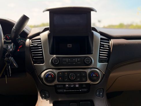 Used 2018 Chevrolet Tahoe LT image 31