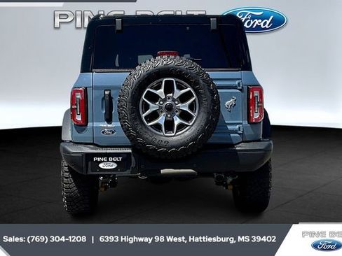 New 2025 Ford Bronco Badlands image 3