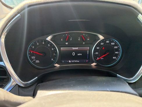 Used 2020 Chevrolet Equinox Premier image 7