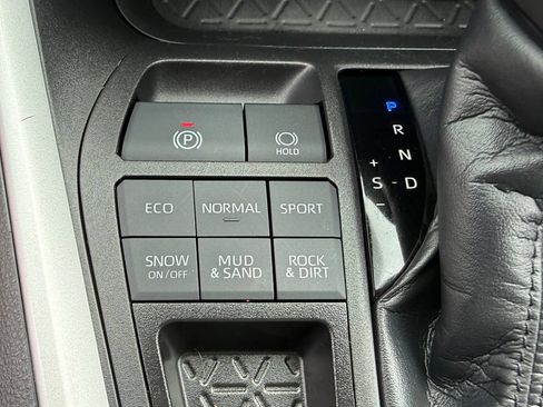 Certified 2023 Toyota RAV4 XLE Premium AWD/4WD image 29