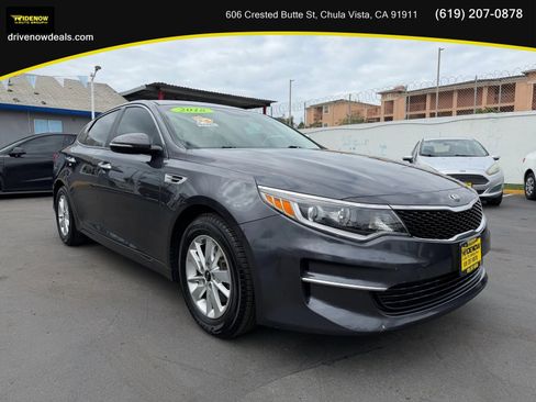 Used 2018 Kia Optima LX image 3