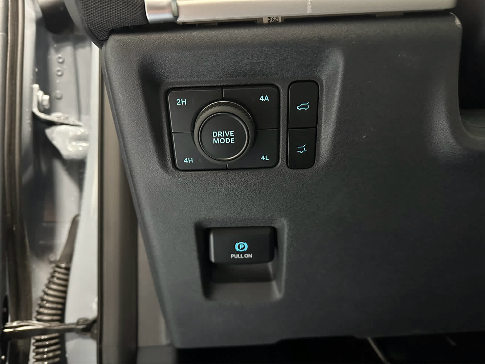 Certified 2025 Ford Expedition Active AWD/4WD image 16