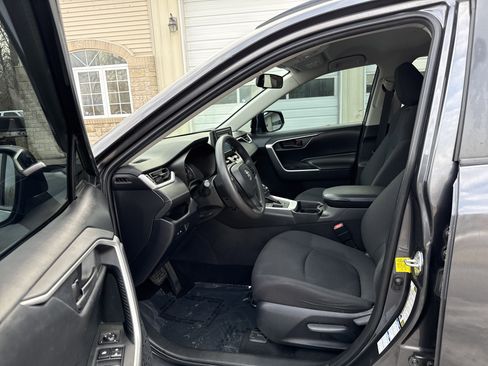 Used 2019 Toyota RAV4 LE w/ All Weather Liner Package image 12