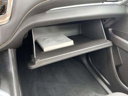 Certified 2021 Chevrolet Traverse LT image 36