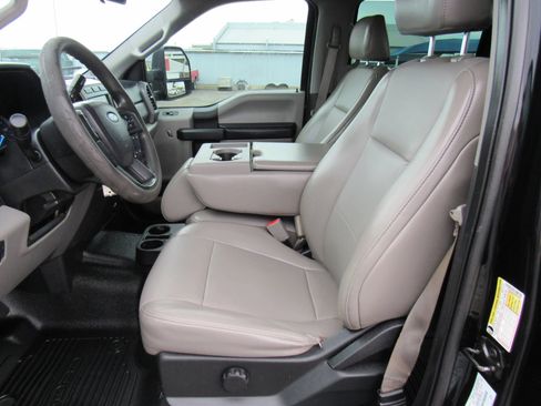 Used 2019 Ford F350 XL w/ STX Appearance Package AWD/4WD image 9