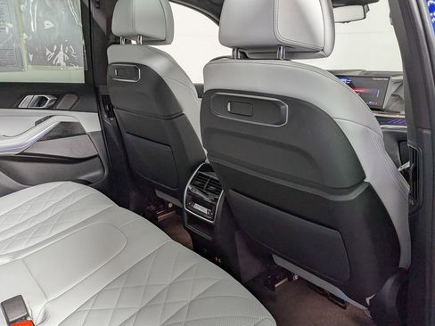Used 2026 BMW X5 M60i image 42