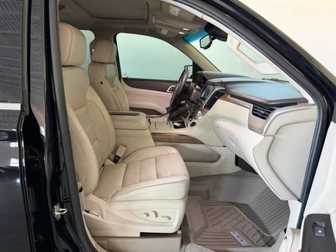 Used 2020 GMC Yukon XL Denali w/ Denali Ultimate Package RWD image 20