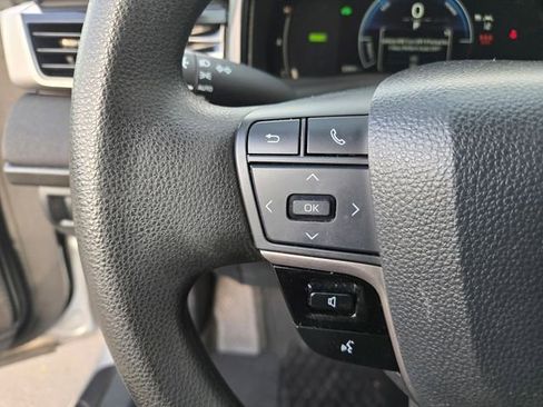 Used 2025 Toyota Camry LE FWD image 22
