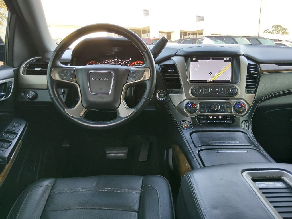 Used 2016 GMC Yukon XL Denali w/ Open Road Package RWD image 11