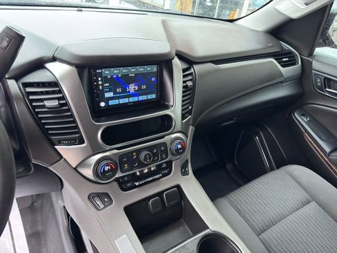 Used 2020 Chevrolet Tahoe 4WD w/ Remote Keyless Entry Package image 20