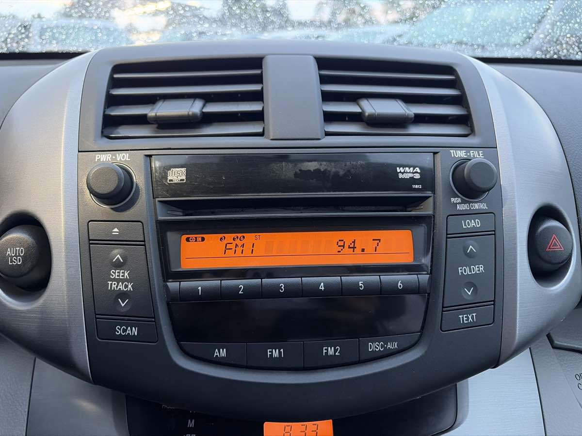 Used 2007 Toyota RAV4 2WD image 38