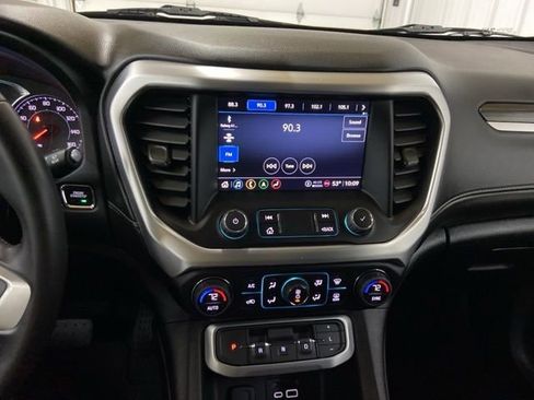 Used 2023 GMC Acadia SLT AWD/4WD image 41