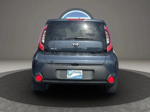 Used 2014 Kia Soul + FWD image 12