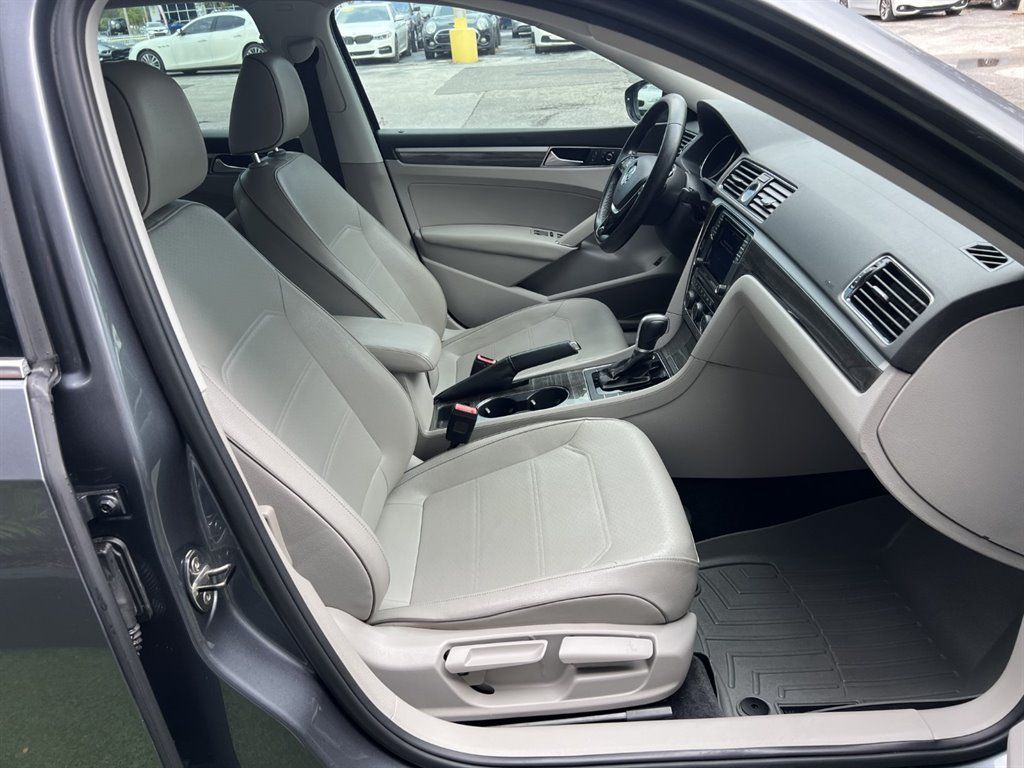 Used 2017 Volkswagen Passat 1.8T SE w/ SE Lighting Package FWD image 17
