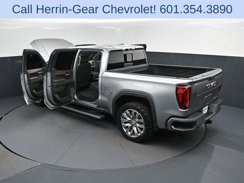 Used 2023 GMC Sierra 1500 Denali w/ Denali Reserve Package AWD/4WD image 2