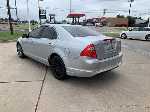 Used 2010 Ford Fusion SE image 5