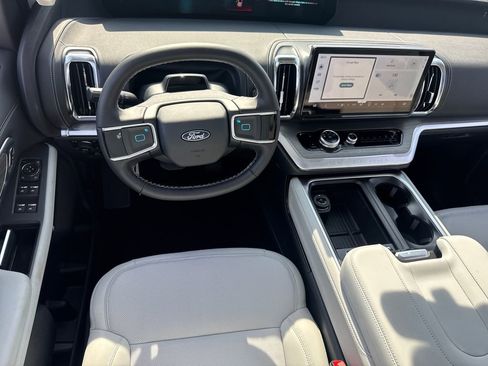 New 2026 Ford Expedition Max Platinum AWD/4WD image 14