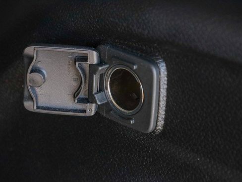 Used 2022 Jeep Grand Cherokee L Limited w/ Luxury Tech Group II image 41