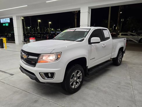 Used 2019 Chevrolet Colorado Z71 AWD/4WD image 2
