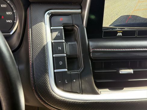 Used 2021 Chevrolet Tahoe RST AWD/4WD image 14