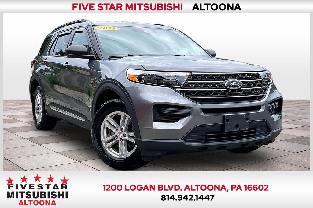 Used 2021 Ford Explorer XLT AWD/4WD image 1