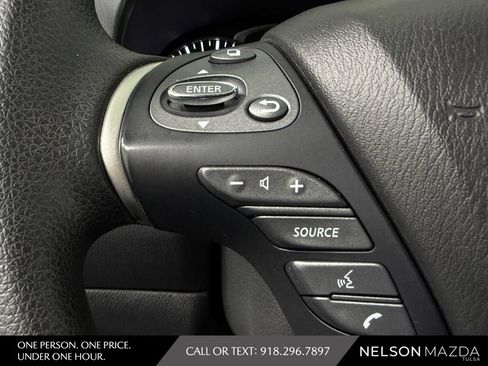 Used 2018 Nissan Pathfinder S FWD image 23