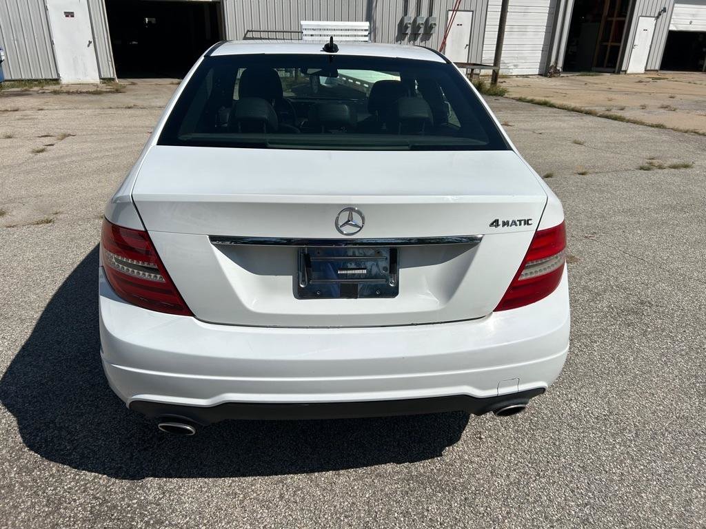 Used 2013 Mercedes-Benz C 300 4MATIC Sedan image 4