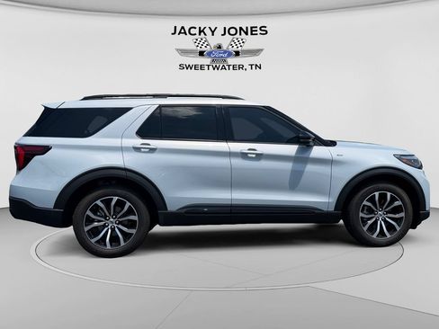 Used 2026 Ford Explorer ST-Line RWD image 6
