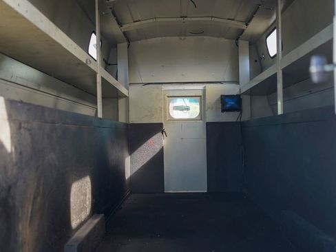 Used 2016 Ford E-450 and Econoline 450 Super Duty w/ Power Windows & Locks Group RWD image 15