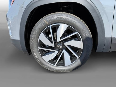 New 2026 Volkswagen Atlas SEL AWD/4WD image 9