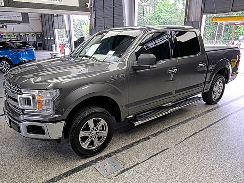 Used 2019 Ford F150 XLT w/ Equipment Group 302A Luxury RWD image 2
