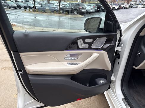 Used 2020 Mercedes-Benz GLE 350 4MATIC image 29