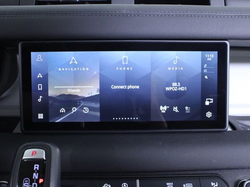 Used 2024 Land Rover Defender 110 S image 26