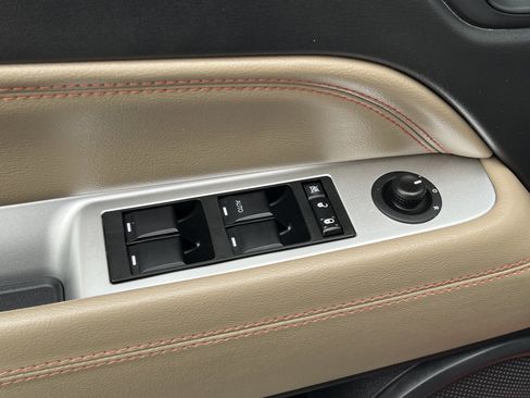 Used 2016 Jeep Compass Latitude image 17