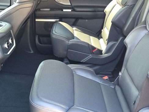 New 2025 Ford Expedition Platinum w/ Driver's Package image 14