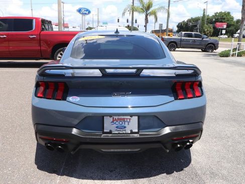 Used 2025 Ford Mustang GT Premium RWD image 13