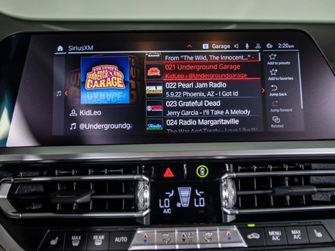 Used 2022 BMW M4 Coupe w/ Executive Package RWD image 27