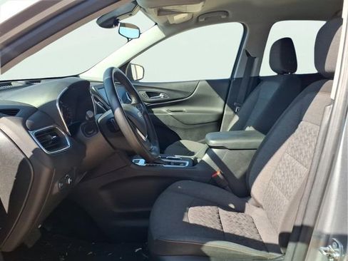 Used 2024 Chevrolet Equinox LT image 18