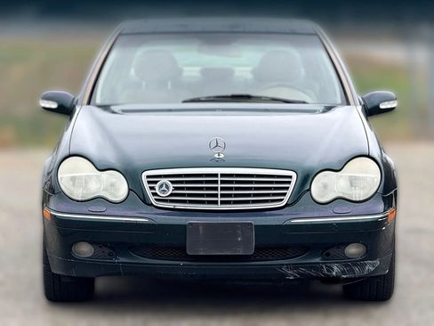 Used 2003 Mercedes-Benz C 240 Sedan image 5