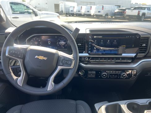 New 2026 Chevrolet Silverado 1500 LT image 5