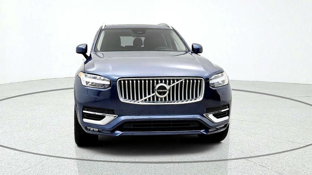 Used 2024 Volvo XC90 B6 Ultimate w/ Protection Package Premier AWD/4WD image 2