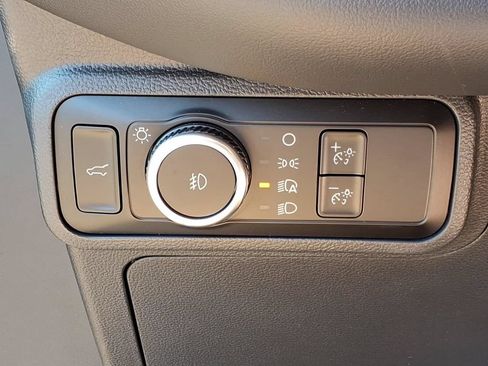 Used 2025 Ford Explorer ST-Line AWD/4WD image 15