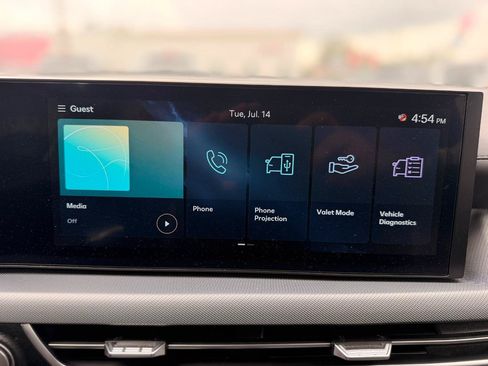 Used 2025 Hyundai Sonata SEL FWD image 19