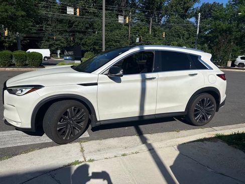 Used 2022 INFINITI QX50 Luxe w/ Appearance Package AWD/4WD image 4