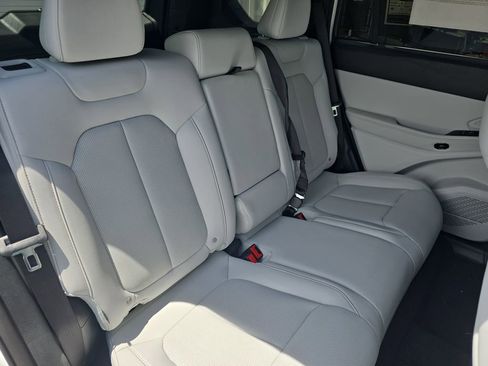 New 2026 Jeep Cherokee Limited AWD/4WD image 10