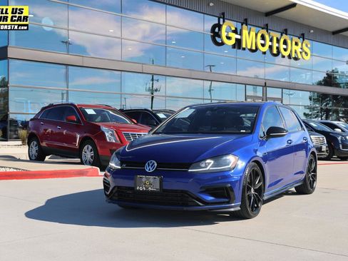Used 2019 Volkswagen Golf 4-Door image 1