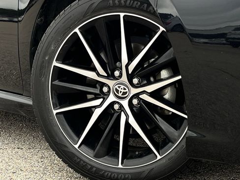 Used 2024 Toyota Camry SE FWD image 28