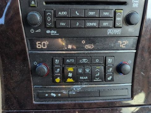 Used 2009 Cadillac Escalade Base image 23