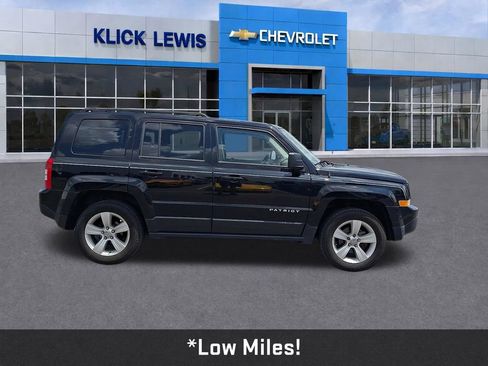 Used 2017 Jeep Patriot Latitude AWD/4WD image 7