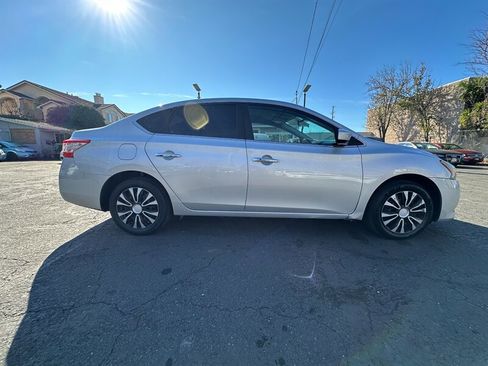 Used 2015 Nissan Sentra SV image 4